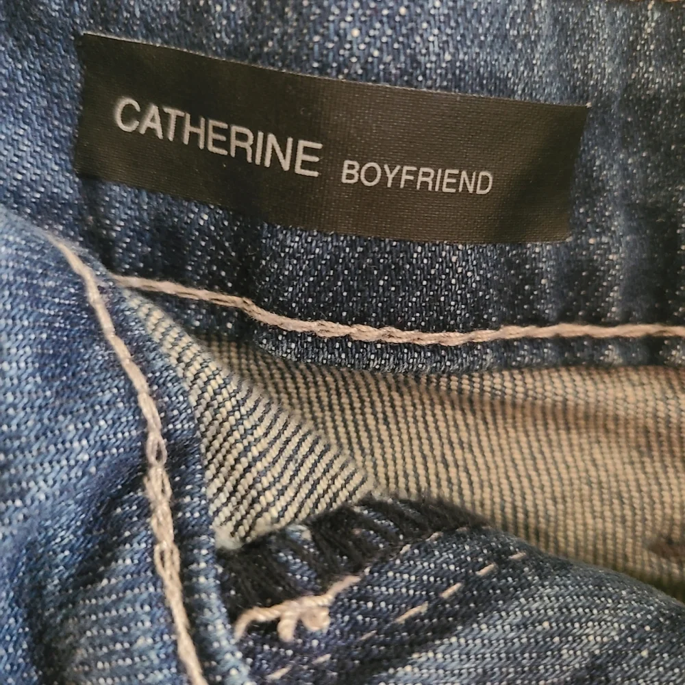 Kut From The Kloth Catherine Boyfriend Jeans Size 10 W 29 I 28 - Picture 3 of 12